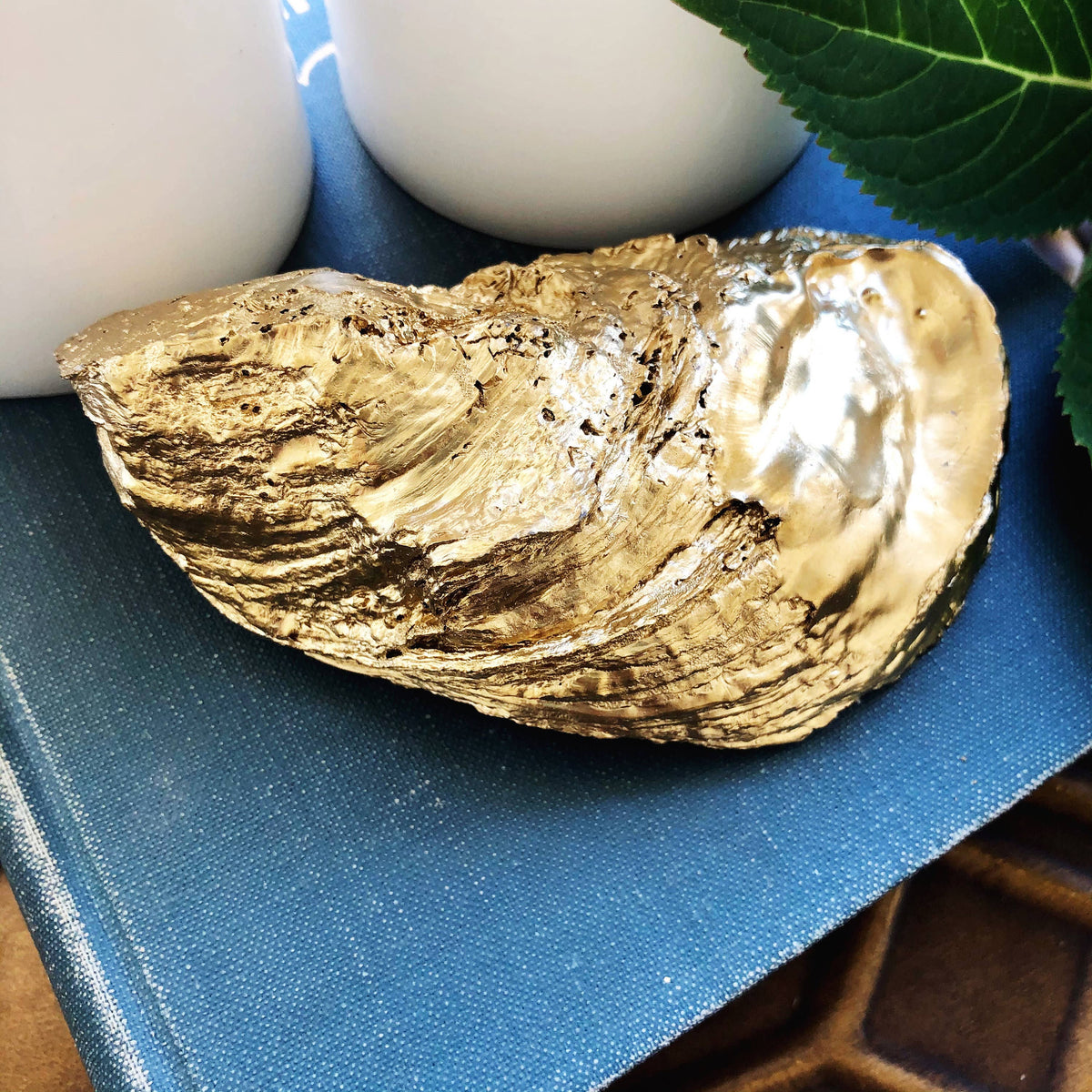 Decoupage Oyster Ring Dish--White Tobacco Leaf
