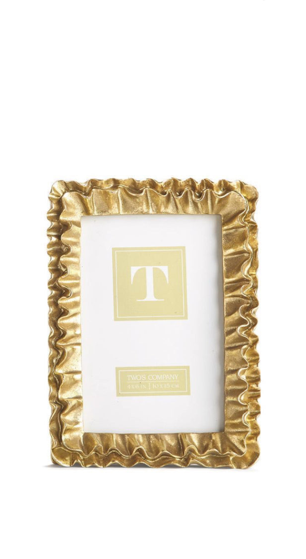 Ruffle Picture Frame