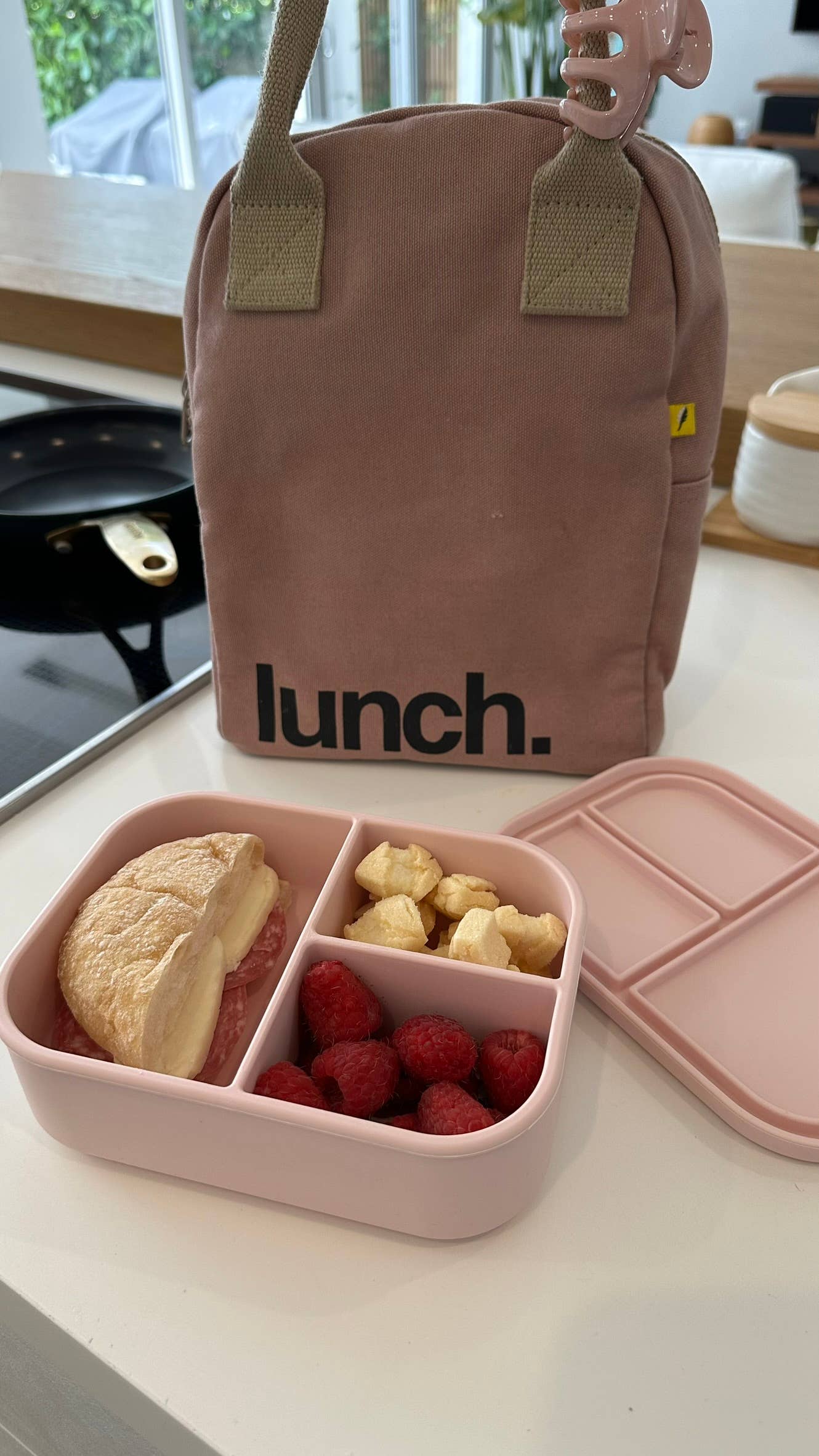 Ali+Oli Leakproof Silicone Bento Box (Blush) Back to School