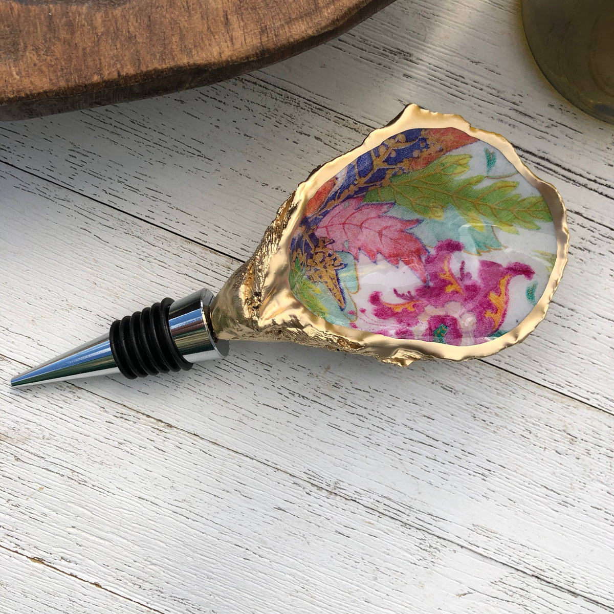 Oyster Shell Wine Stopper--White Tobacco Leaf