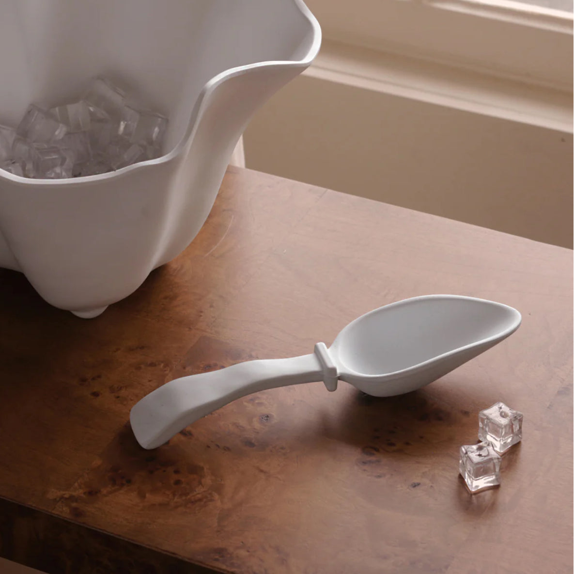 Beatriz Ball VIDA Nube Ice Scoop (White)