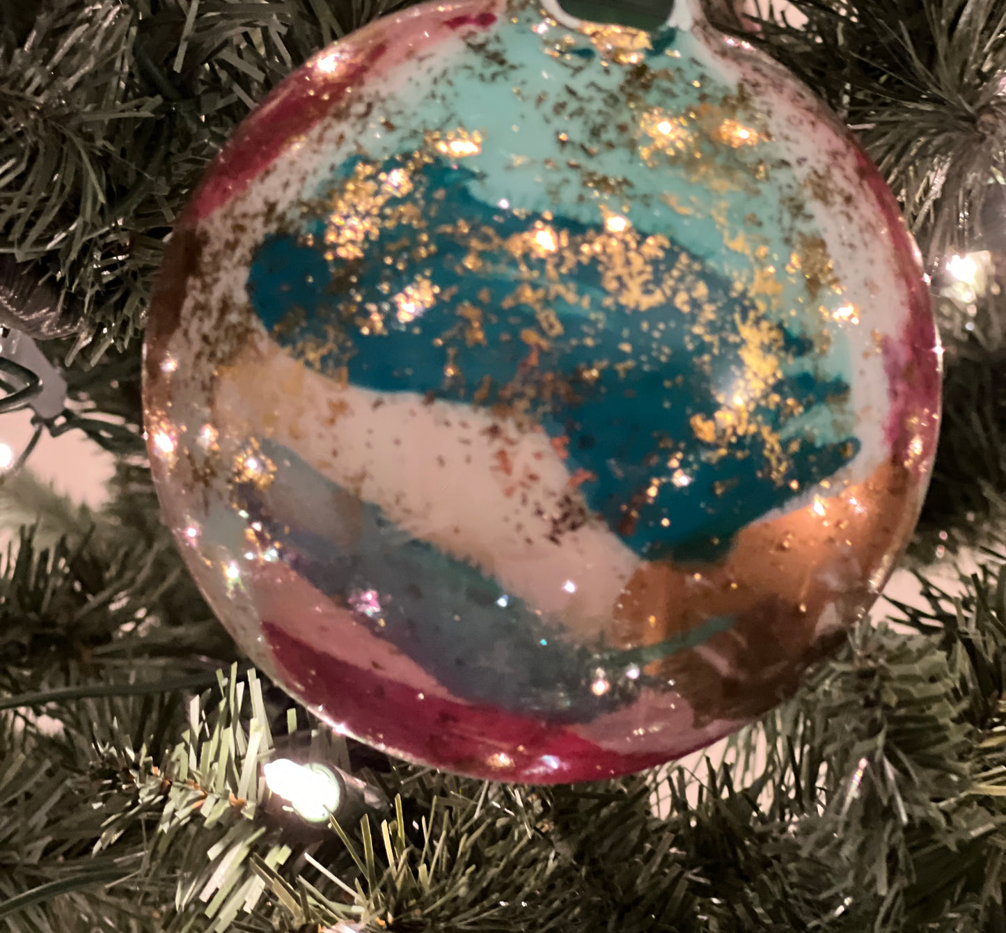 GLITTERVILLE Color Couture Ball Ornament