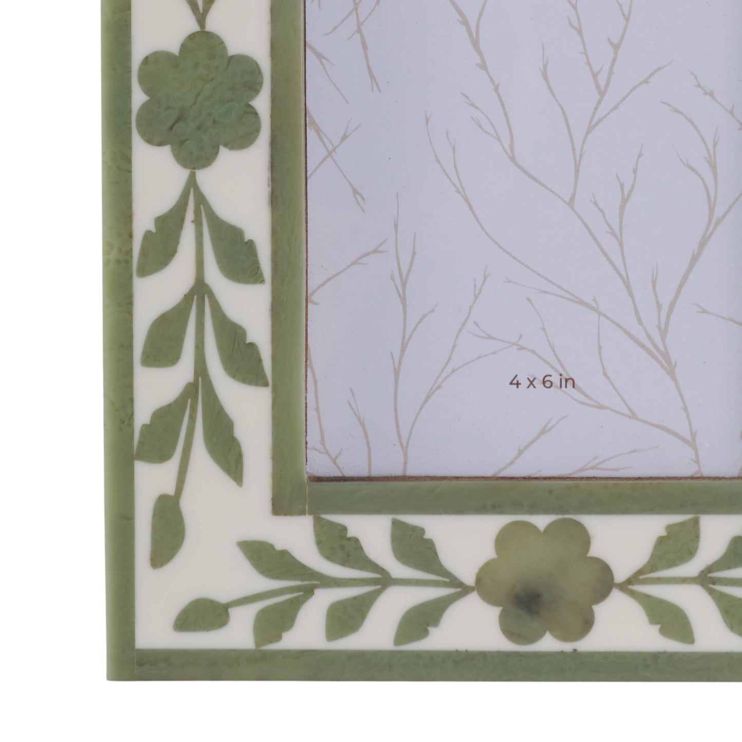 White/Green 4x6 in. Wooden Petals Photo Frame