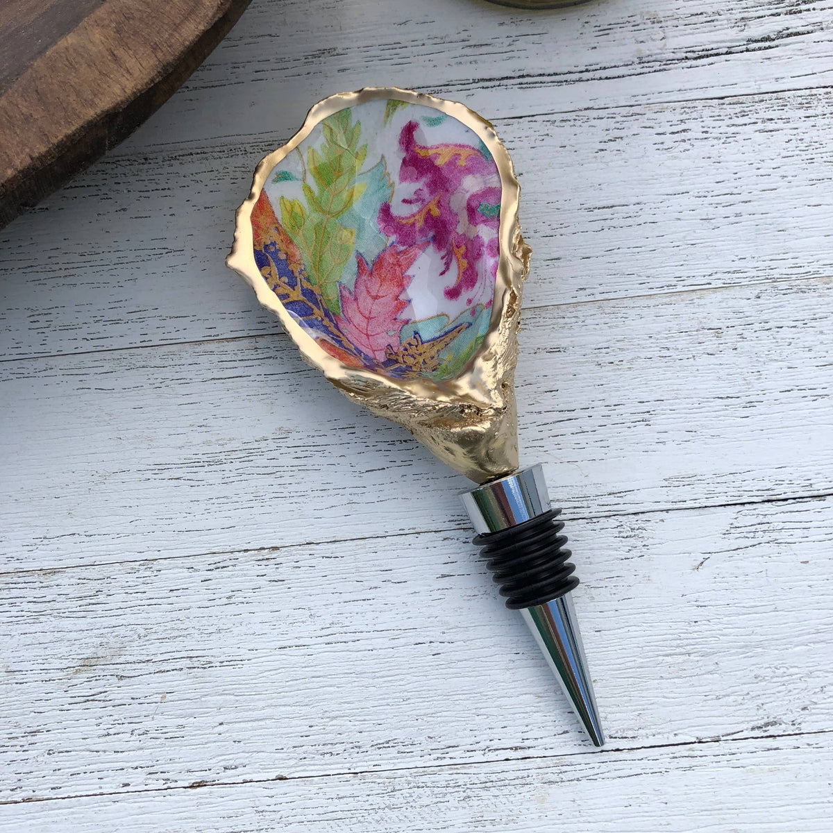 Oyster Shell Wine Stopper--White Tobacco Leaf